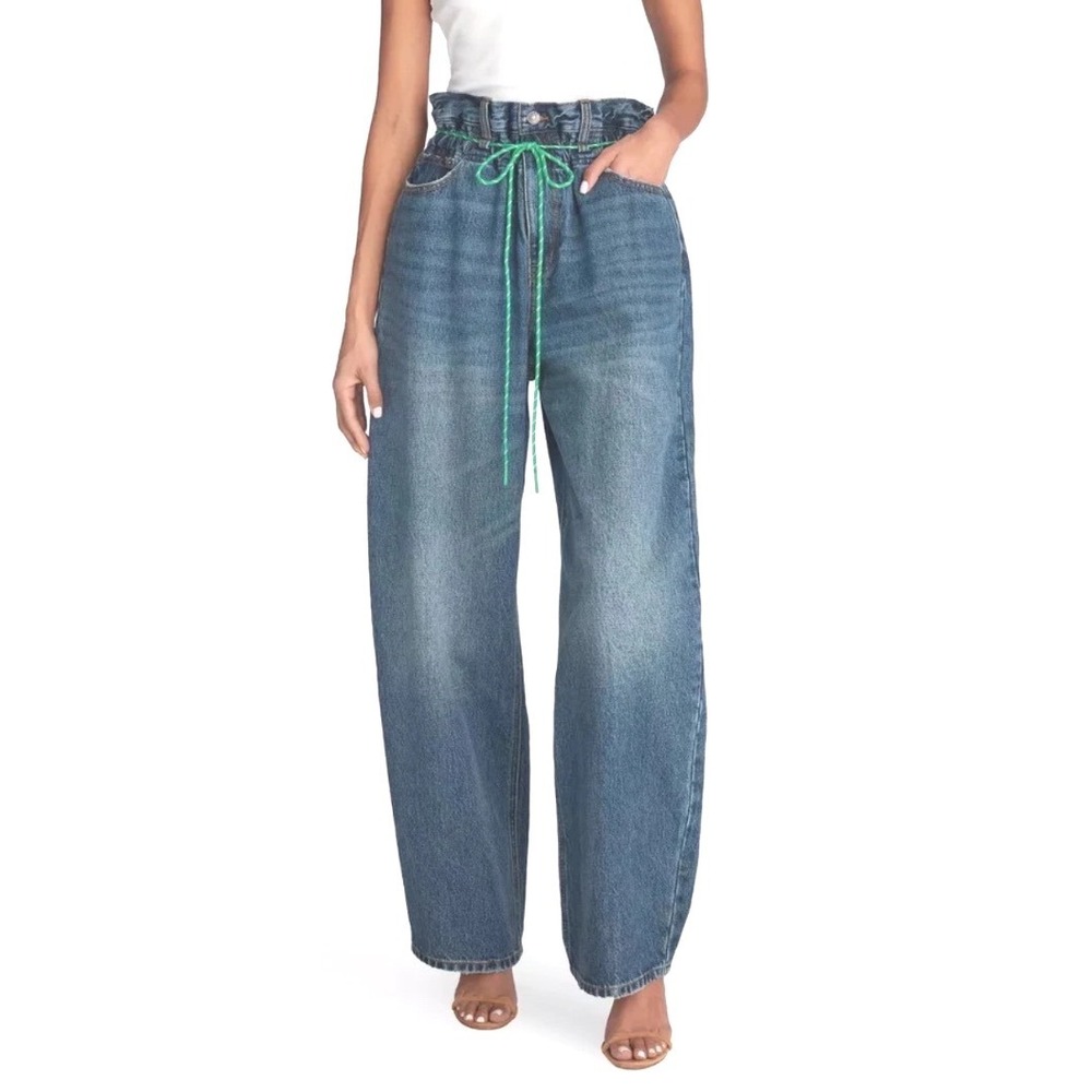 KBB by Kahlana Women Medium Wash Barrel Leg Paperbag Jeans Blue Size 16 NWT